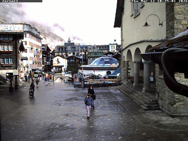 Archiv Foto Webcam Gemeindehaus Zermatt