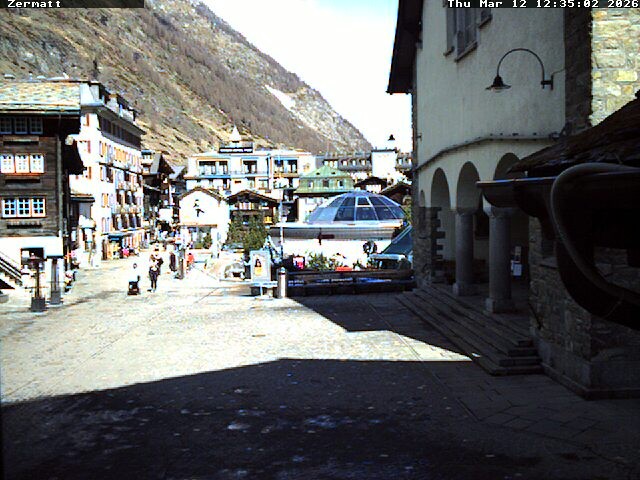 Archiv Foto Webcam Gemeindehaus Zermatt