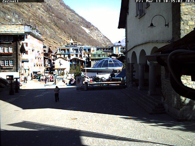 Archiv Foto Webcam Gemeindehaus Zermatt