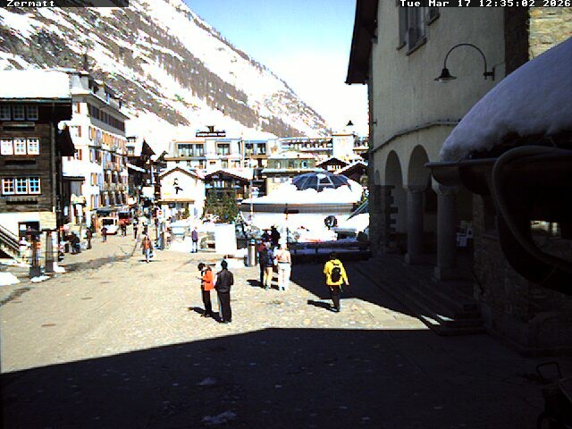 Archiv Foto Webcam Gemeindehaus Zermatt