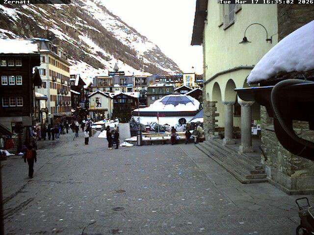 Archiv Foto Webcam Gemeindehaus Zermatt
