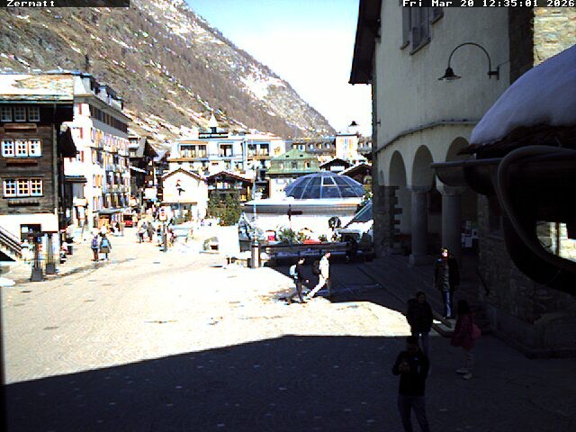 Archived image Webcam Zermatt Village