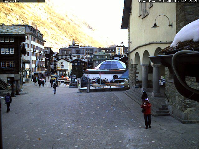 Archiv Foto Webcam Gemeindehaus Zermatt