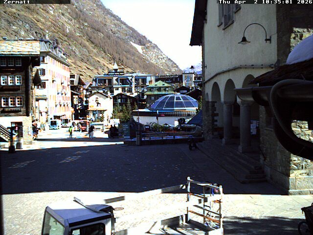 Archiv Foto Webcam Gemeindehaus Zermatt