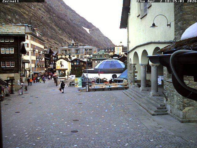 Archiv Foto Webcam Gemeindehaus Zermatt