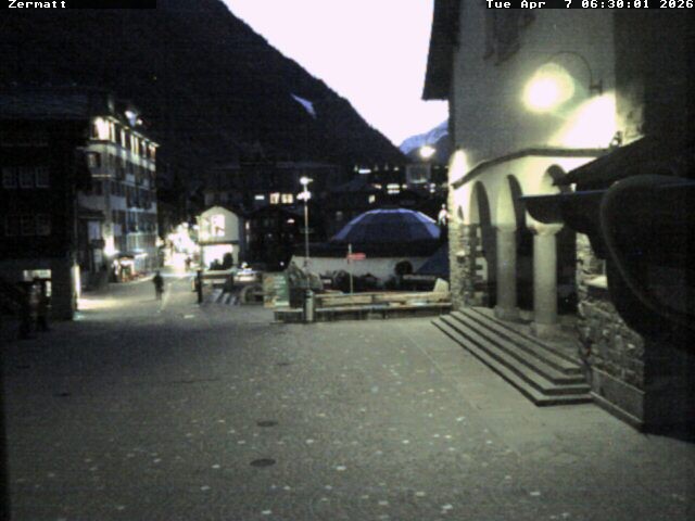 Archiv Foto Webcam Gemeindehaus Zermatt