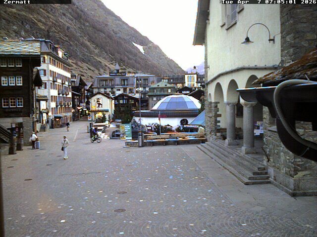 Archiv Foto Webcam Gemeindehaus Zermatt