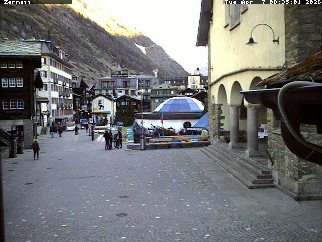 Archiv Foto Webcam Gemeindehaus Zermatt