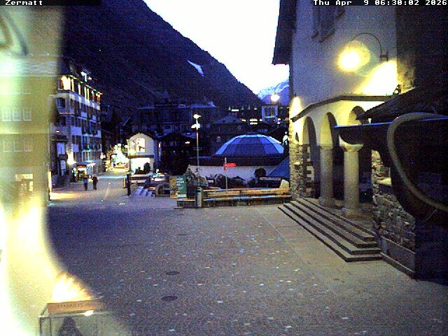 Archiv Foto Webcam Gemeindehaus Zermatt