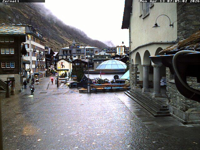 Archiv Foto Webcam Gemeindehaus Zermatt