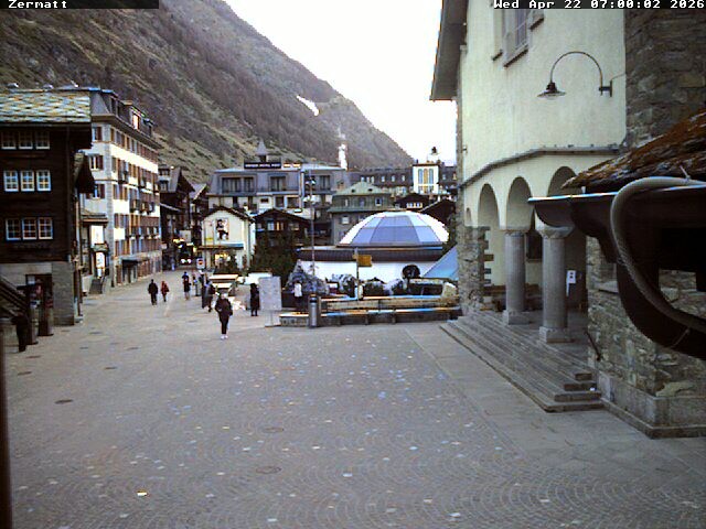 Archiv Foto Webcam Gemeindehaus Zermatt