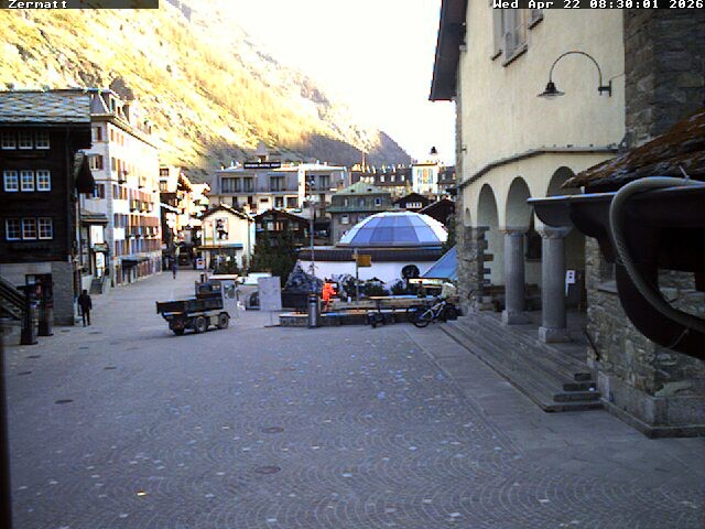 Archiv Foto Webcam Gemeindehaus Zermatt