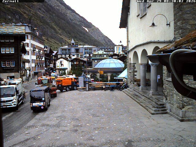 Archiv Foto Webcam Gemeindehaus Zermatt