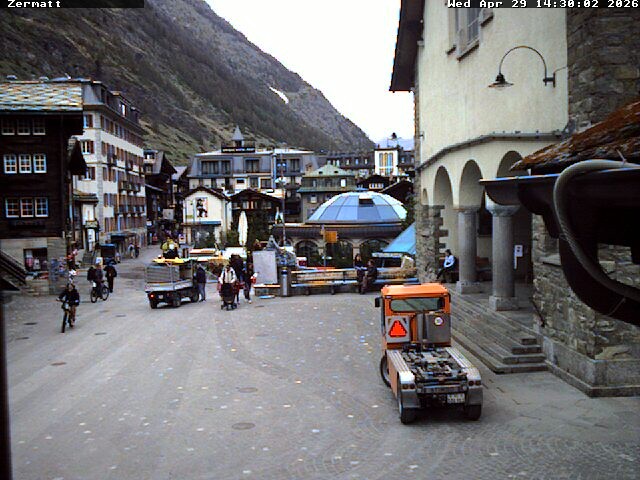 Archiv Foto Webcam Gemeindehaus Zermatt