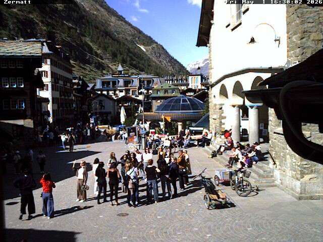 Archiv Foto Webcam Gemeindehaus Zermatt