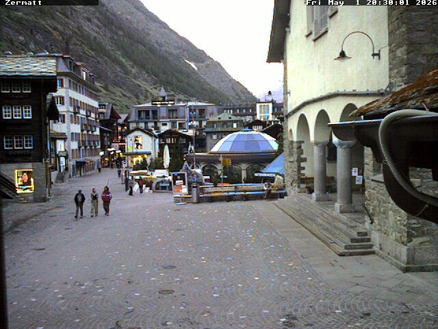 Archiv Foto Webcam Gemeindehaus Zermatt
