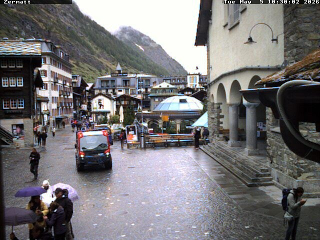 Archived image Webcam Zermatt Village