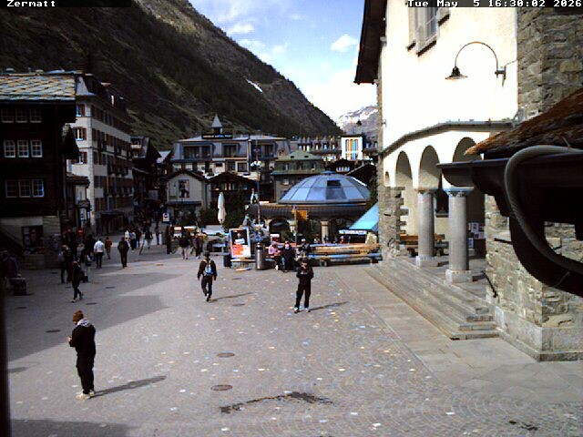 Archived image Webcam Zermatt Village