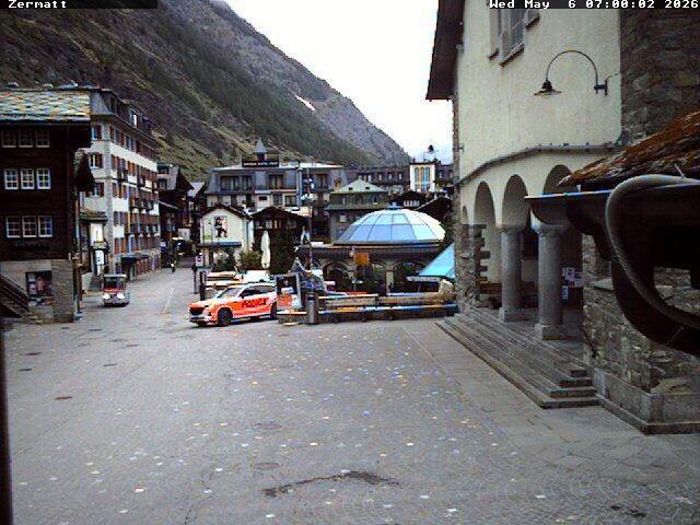 Archiv Foto Webcam Gemeindehaus Zermatt