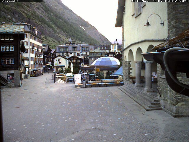 Archiv Foto Webcam Gemeindehaus Zermatt