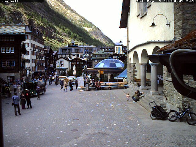 Archiv Foto Webcam Gemeindehaus Zermatt