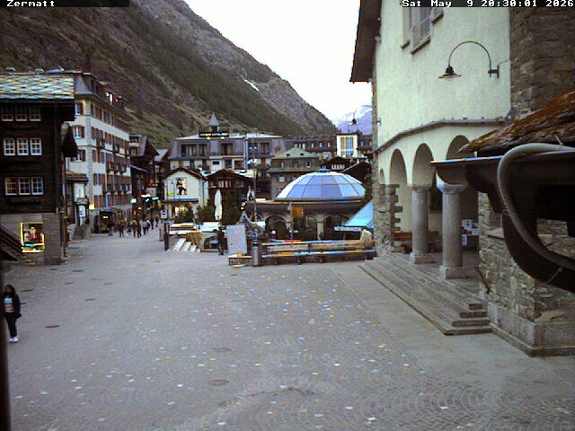 Archiv Foto Webcam Gemeindehaus Zermatt