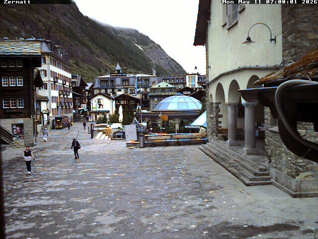Archiv Foto Webcam Gemeindehaus Zermatt