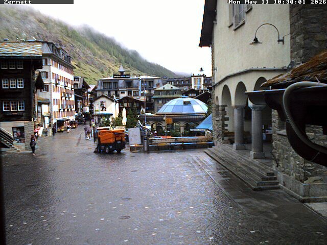 Archiv Foto Webcam Gemeindehaus Zermatt