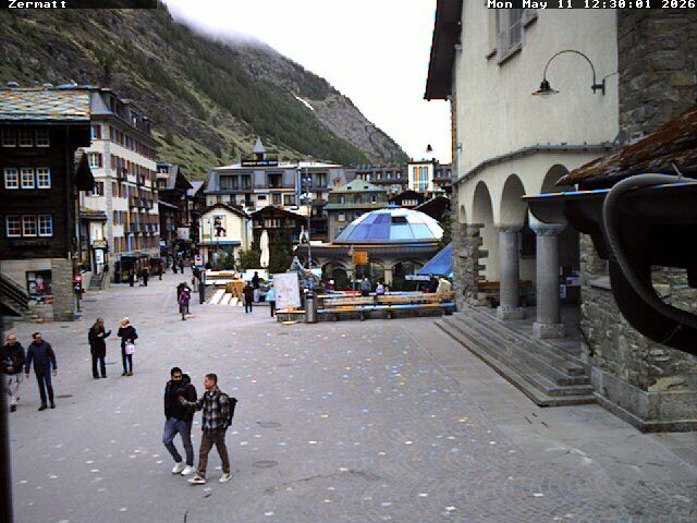 Archiv Foto Webcam Gemeindehaus Zermatt