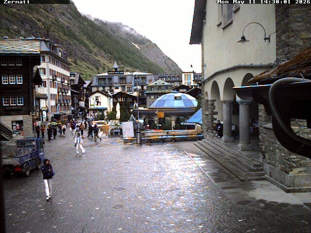 Archiv Foto Webcam Gemeindehaus Zermatt