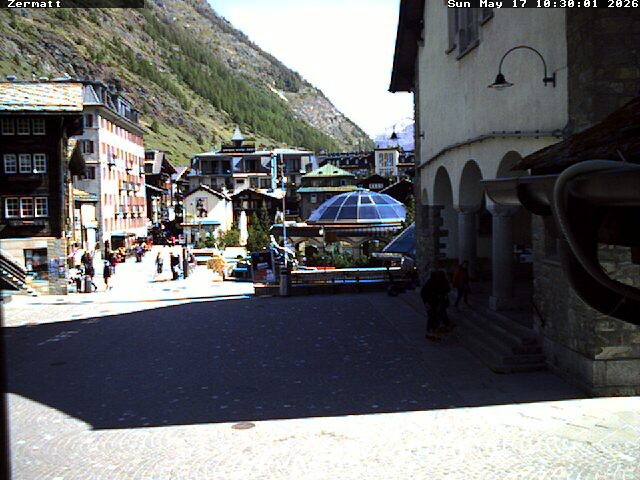 Archiv Foto Webcam Gemeindehaus Zermatt
