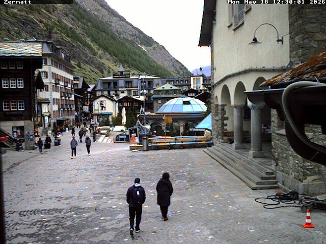 Archived image Webcam Zermatt Village