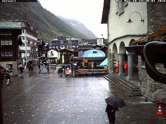 Archived image Webcam Zermatt Village