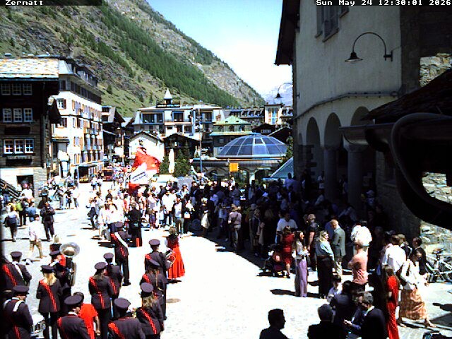 Archiv Foto Webcam Gemeindehaus Zermatt