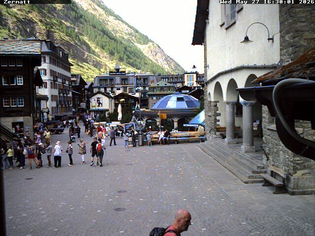Archiv Foto Webcam Gemeindehaus Zermatt