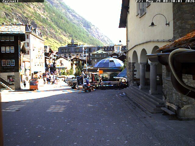 Archiv Foto Webcam Gemeindehaus Zermatt