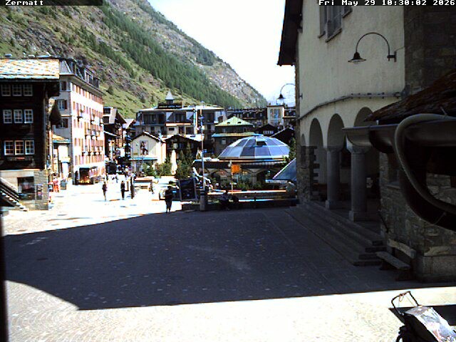 Archiv Foto Webcam Gemeindehaus Zermatt