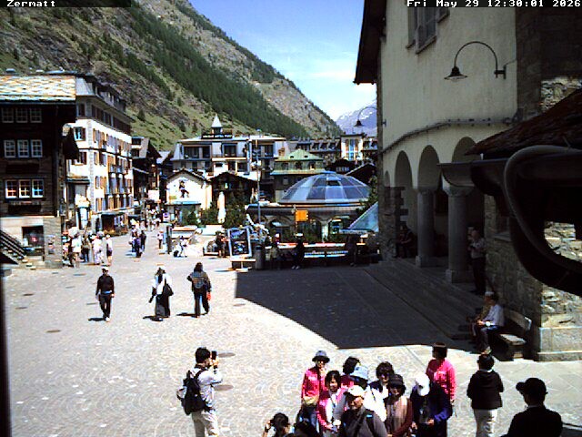 Archiv Foto Webcam Gemeindehaus Zermatt