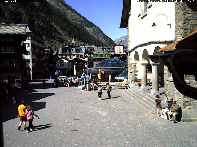 Archiv Foto Webcam Gemeindehaus Zermatt