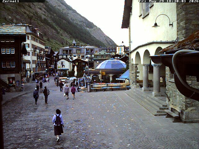 Archiv Foto Webcam Gemeindehaus Zermatt