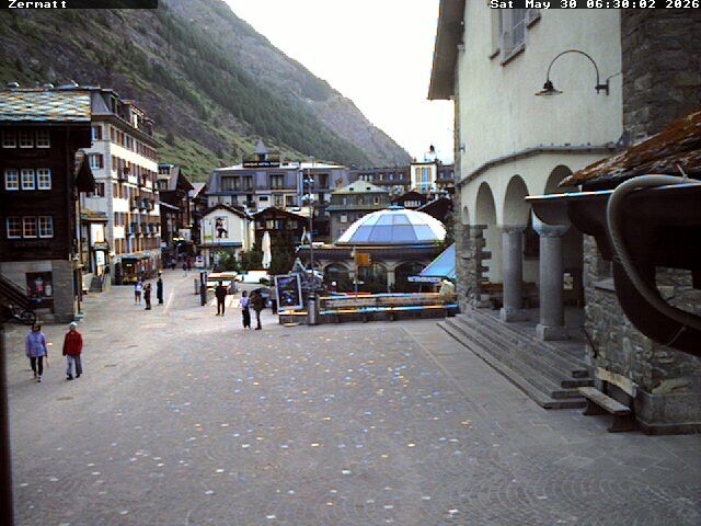 Archiv Foto Webcam Gemeindehaus Zermatt