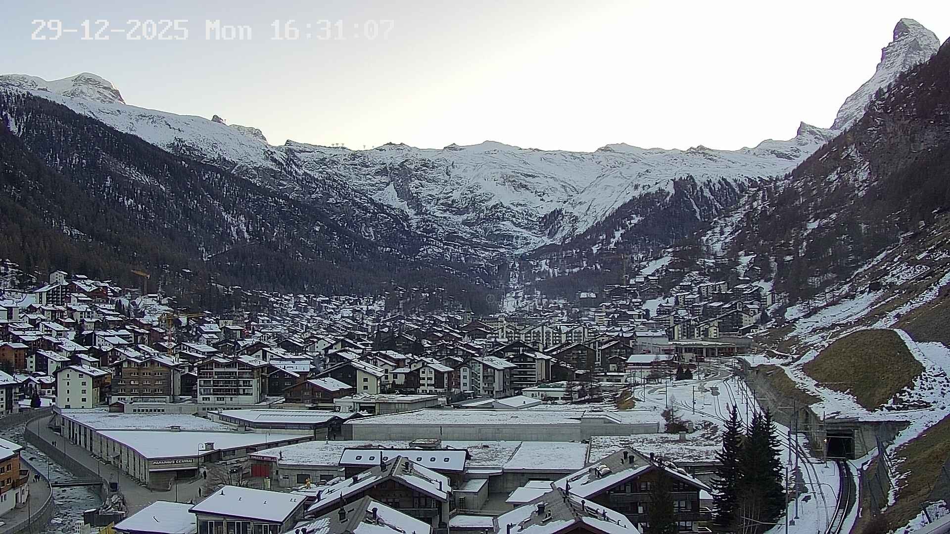 Archiv Foto Webcam Zermatt: Blick auf das Dorf