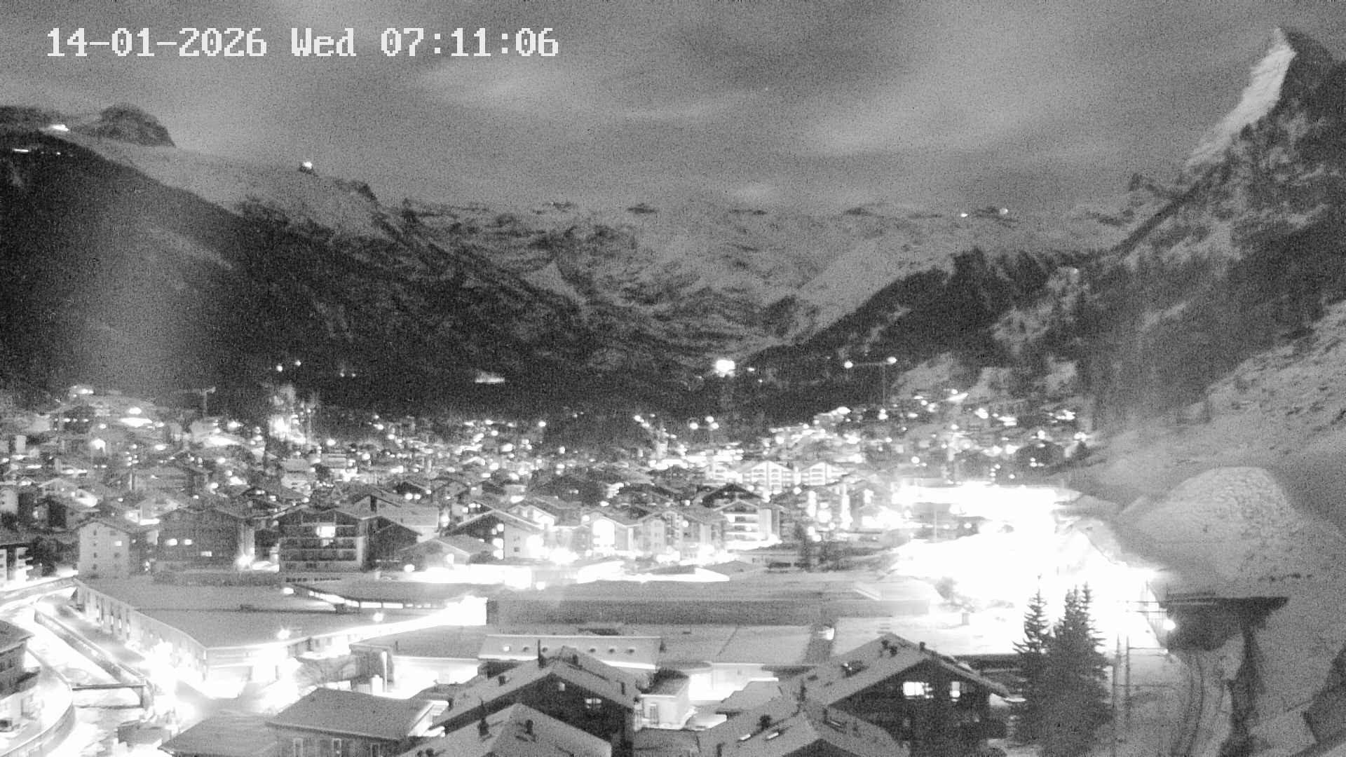 Archiv Foto Webcam Zermatt: Blick auf das Dorf