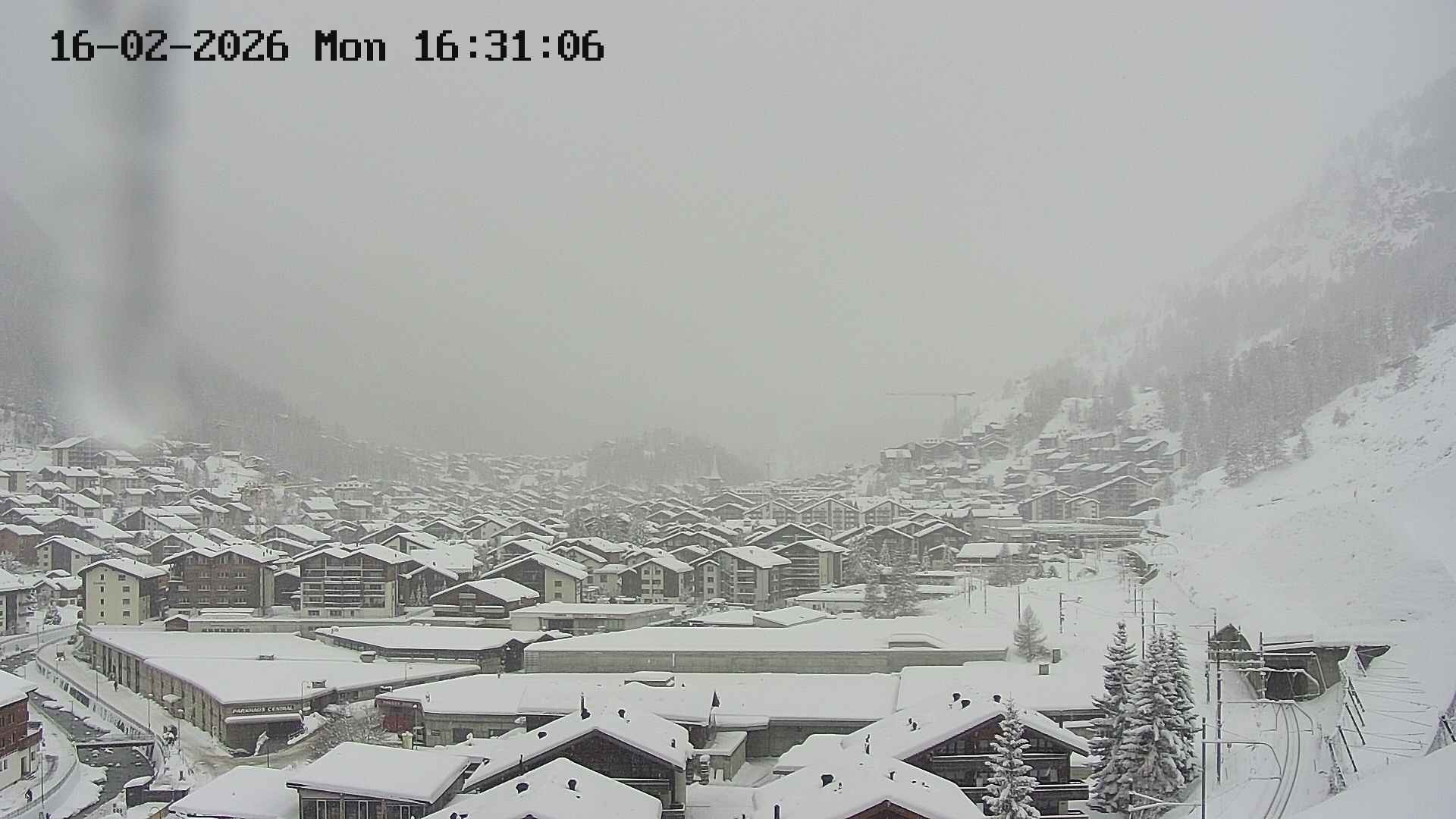 Archiv Foto Webcam Zermatt: Blick auf das Dorf