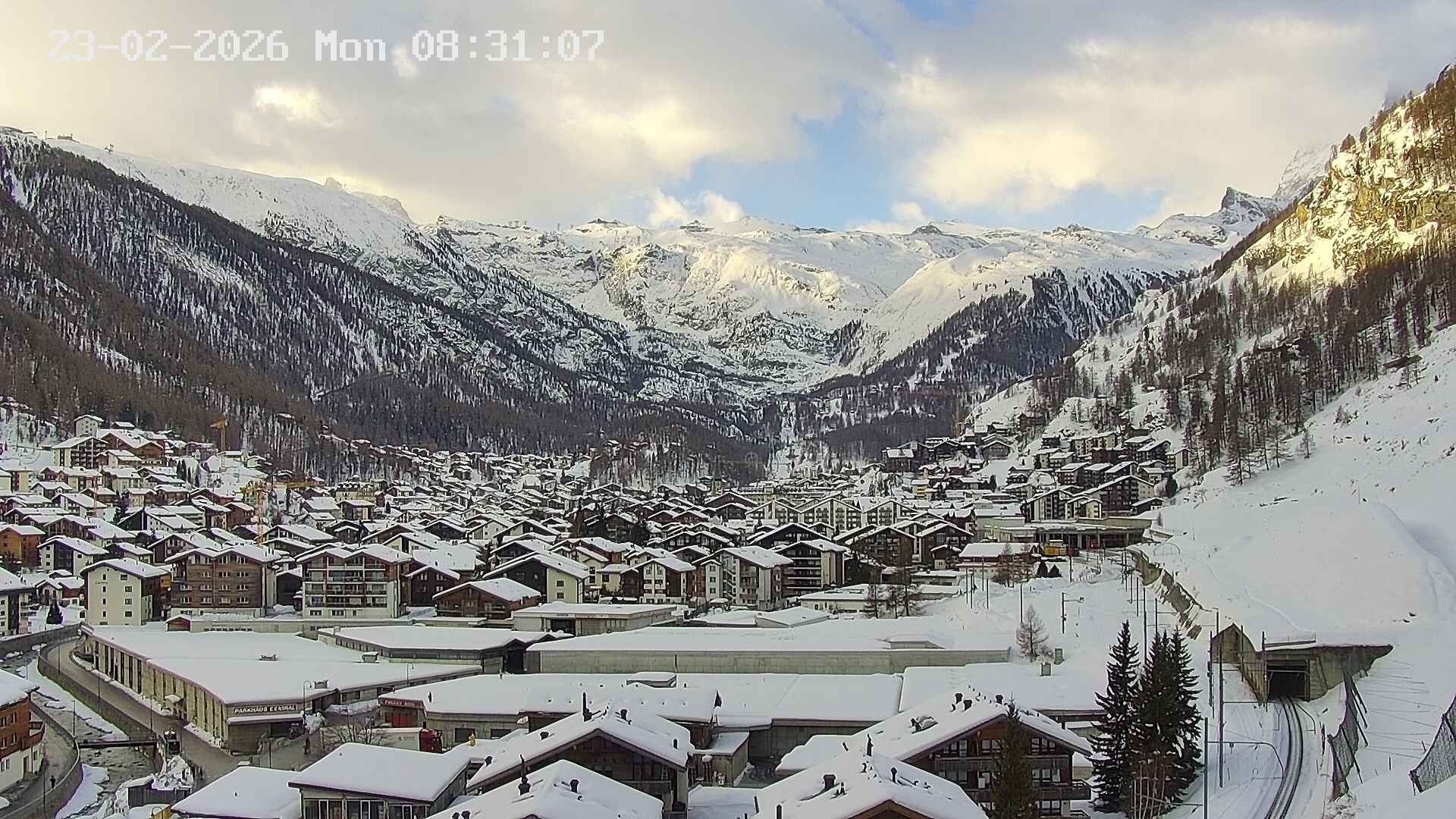 Archiv Foto Webcam Zermatt: Blick auf das Dorf