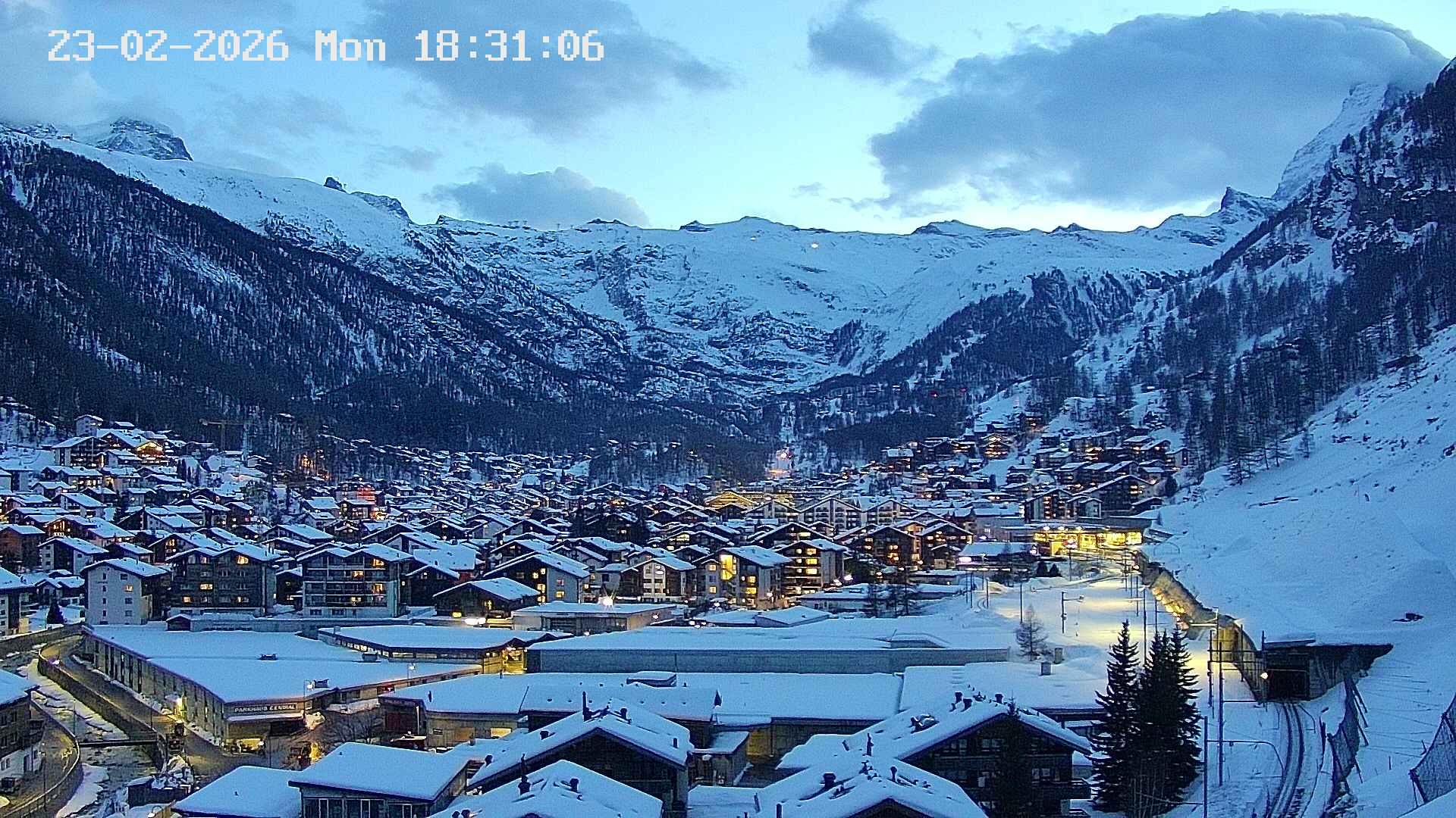 Archiv Foto Webcam Zermatt: Blick auf das Dorf