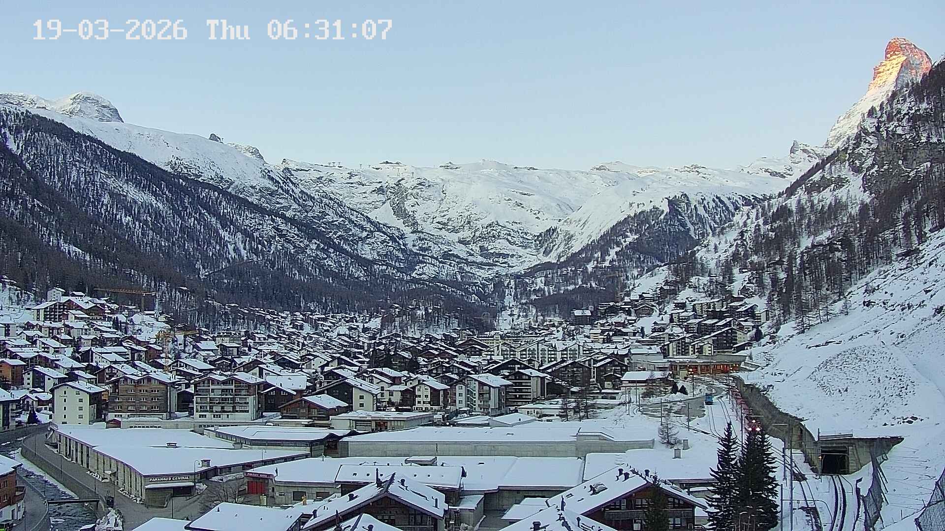 Archiv Foto Webcam Zermatt: Blick auf das Dorf