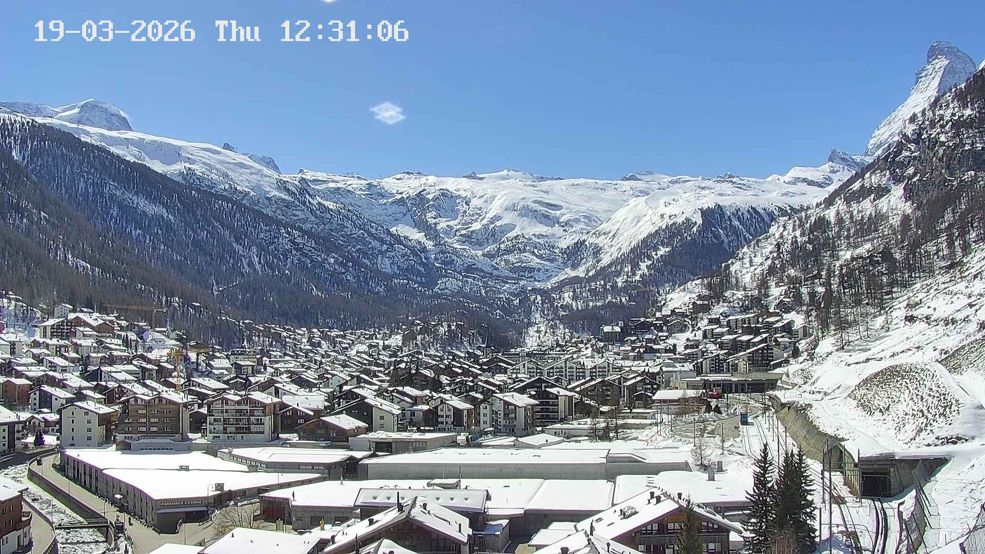 Archiv Foto Webcam Zermatt: Blick auf das Dorf