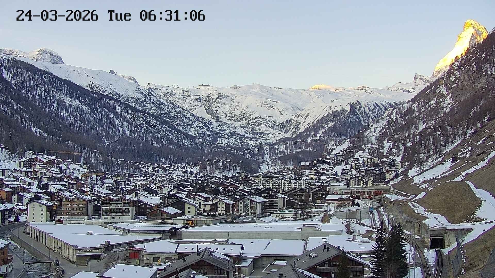 Archiv Foto Webcam Zermatt: Blick auf das Dorf