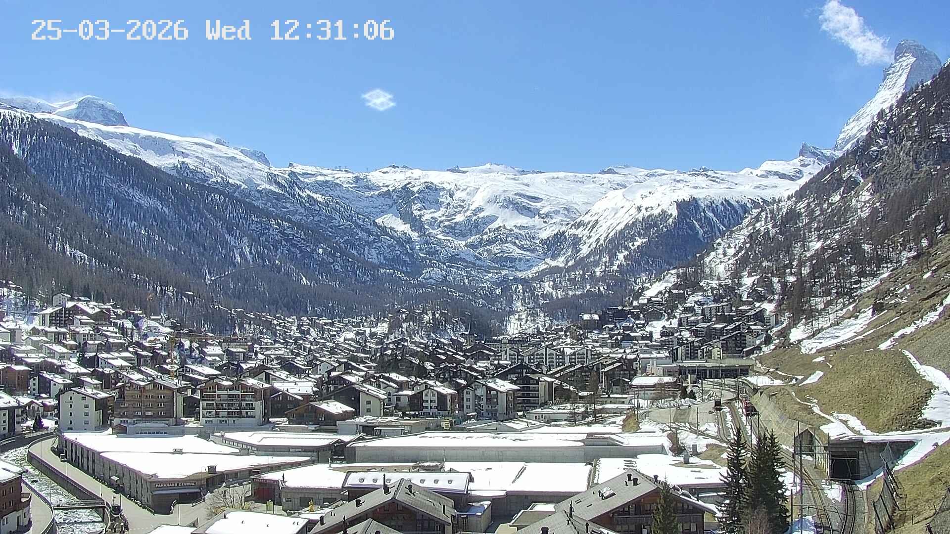 Archiv Foto Webcam Zermatt: Blick auf das Dorf